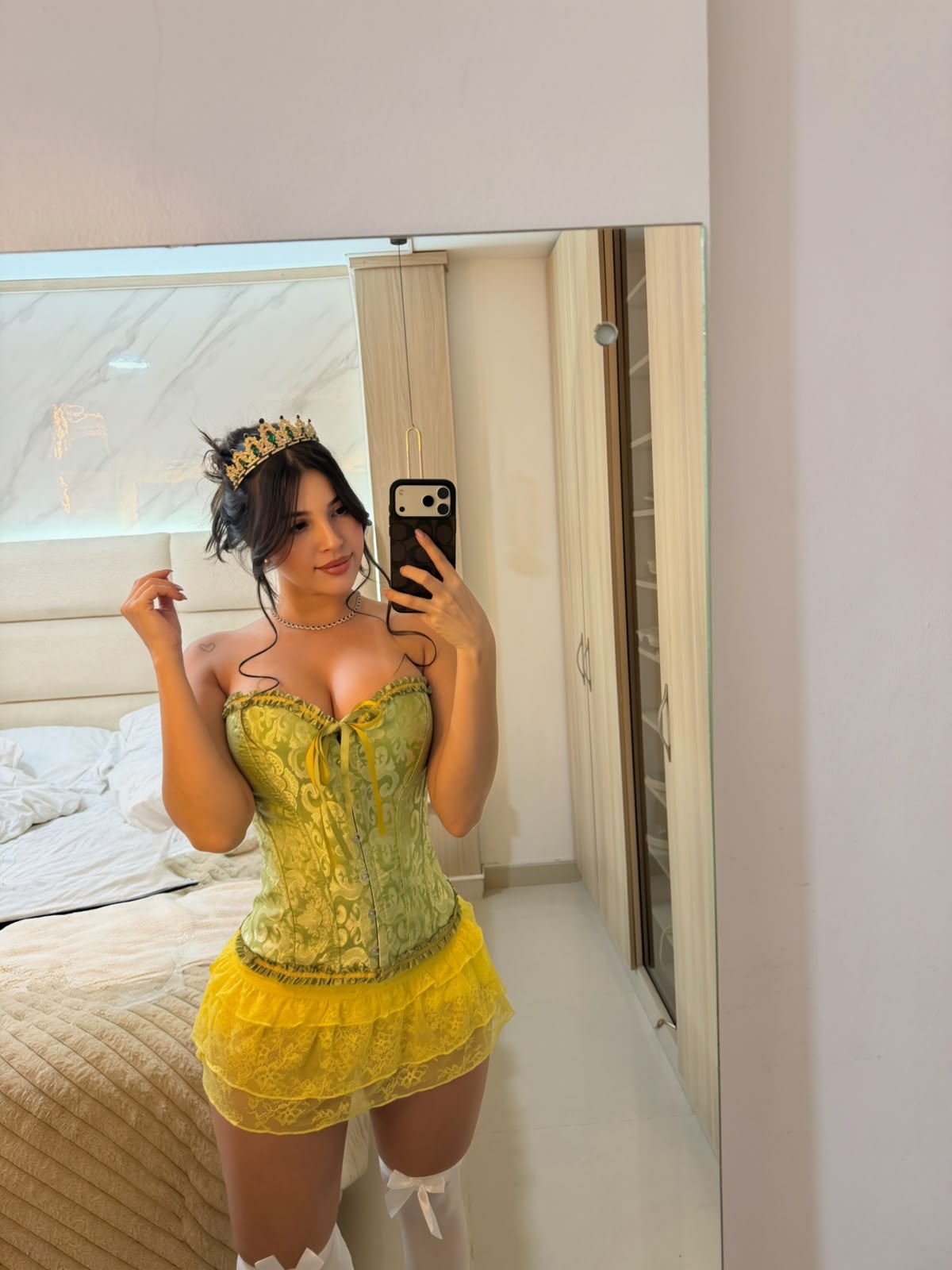 DISFRAZ DE  TIANA LA PRINCESA Y EL SAPO